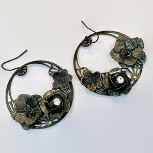 Vintage Earrings Bohemian: Filagree, Flowers, Darkened Bronze, Rhinestone